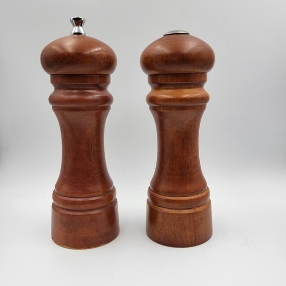 Vintage Mr. Dudley Wooden Salt & Pepper Shaker - Picture 1 of 5